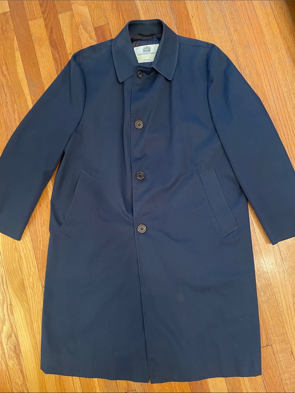 AQUASCUTUM OF LONDON Vintage Men's Navy Single-Breasted Classic Trench Overcoat